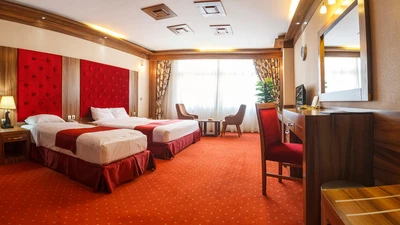 Khorshid Taban Hotel