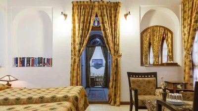 Mozaffar Traditional Hotel