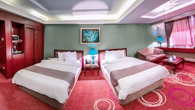 Shiraz Grand Hotel
