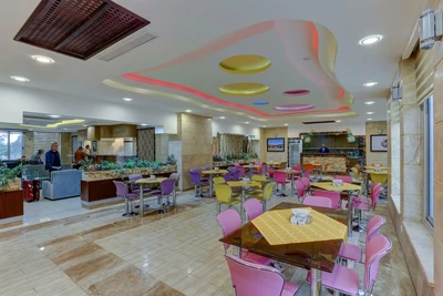 Yasuj Parsian Hotel