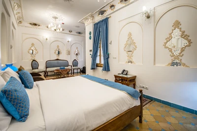 Ghasr Monshi Hotel