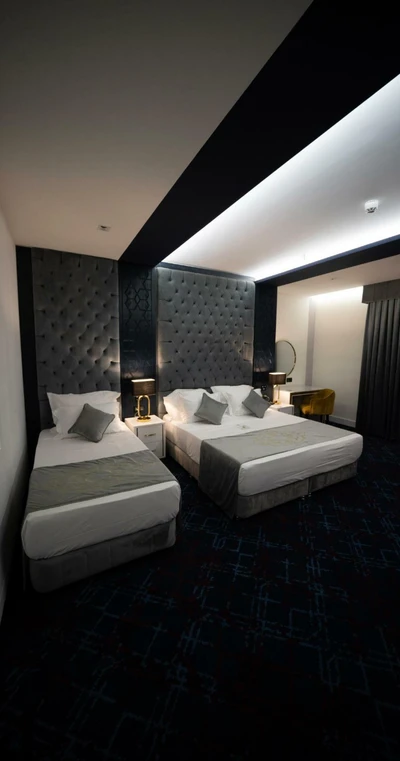 Chaharbagh Hotel
