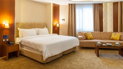 Refah Hotel