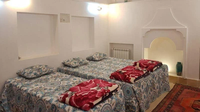 Sayeh Saray hostel
