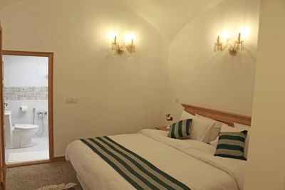 Karvanica Hotel