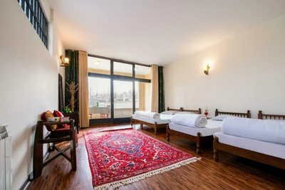 Sarv Hotel
