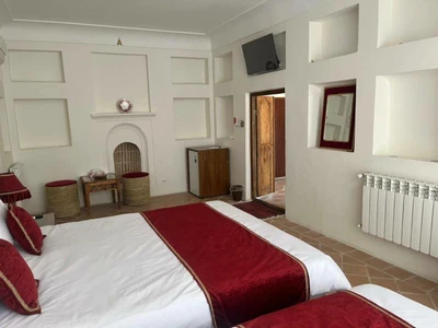 Arghavan Traditional  Hotel