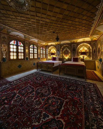 Ghasr Monshi Hotel