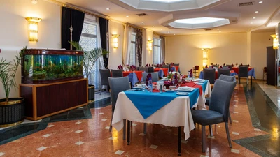 Qasr-Al-Ziafat Hotel
