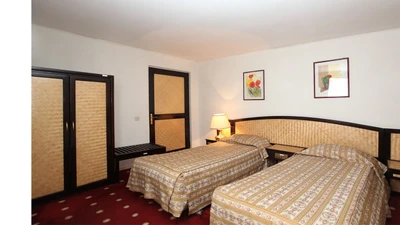 Pars Hotel