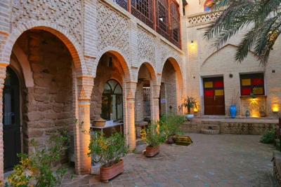 Sarabi Traditional Hotel