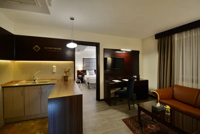 Elysee Hotel
