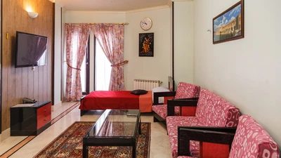 Hasht Behesht Hotel