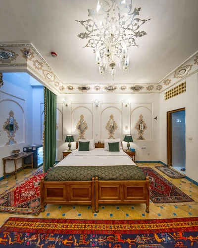 Ghasr Monshi Hotel