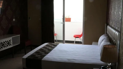 Aseman Shahr Hotel