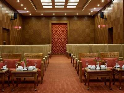 Zandiyeh Hotel