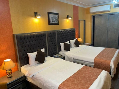 Persepolis Hotel