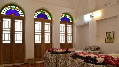 Sayeh Saray hostel