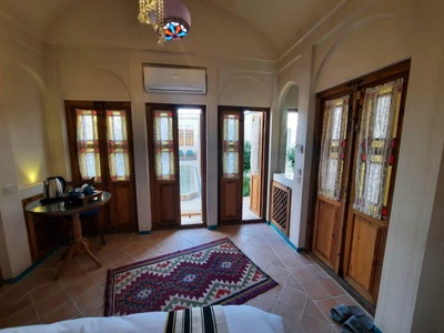 Ashkoob Traditional Hotel