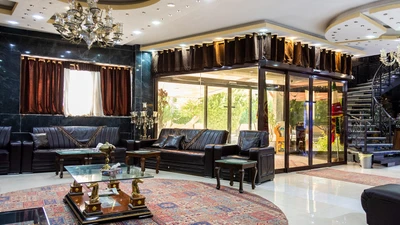 Plus Hotel