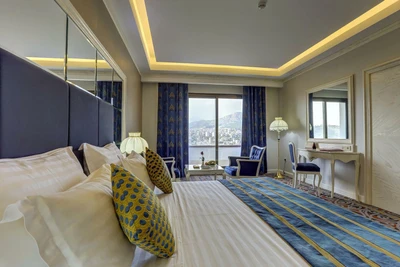 Yasuj Parsian Hotel