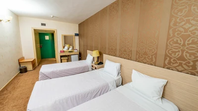 Parsian Ali-Qapu Hotel