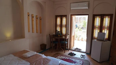 Ashkoob Traditional Hotel