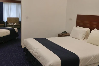 Gambron Hotel