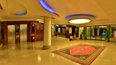 Laleh Hotel