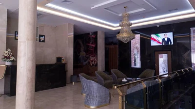 Naderi hotel