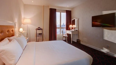 Persian Plaza Hotel