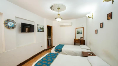 Sunrise Traditional Hotel