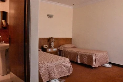 Avrin Hotel