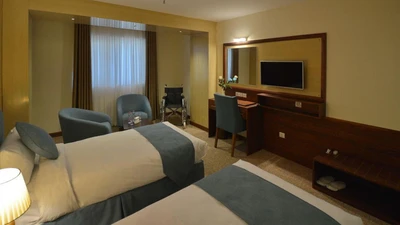 Shirazis Hotel