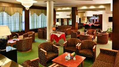 Laleh Hotel