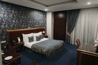 Azadegan Hotel