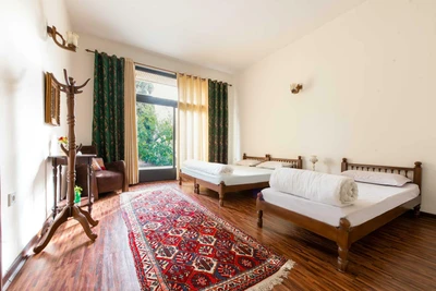 Sarv Hotel