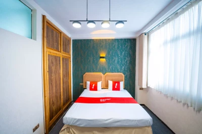 Persia Hotel