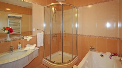 Abbasi Hotel