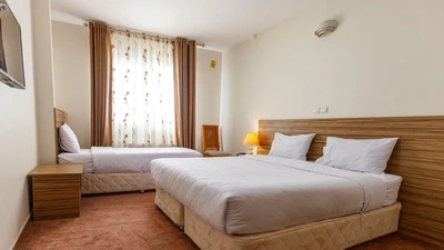 Nasir Al Molk Hotel