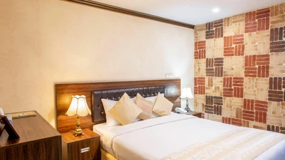 Karim Khan Hotel