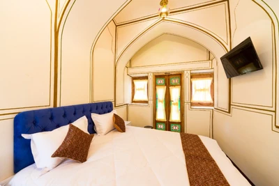 Sarhang Palace Hotel