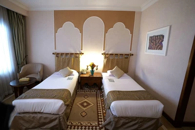 Parsian Safaiyeh Hotel