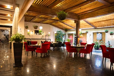 Darvishi Hotel