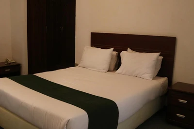 Gambron Hotel