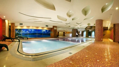 Shiraz Grand Hotel