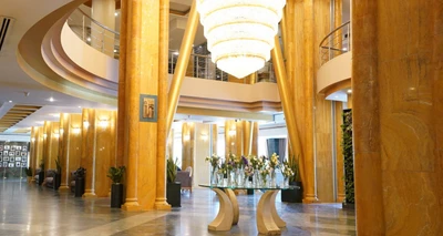 Chamran Grand Hotel