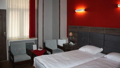 Shemshak Tourist Hotel