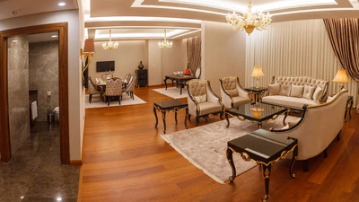 Laleh Park Hotel