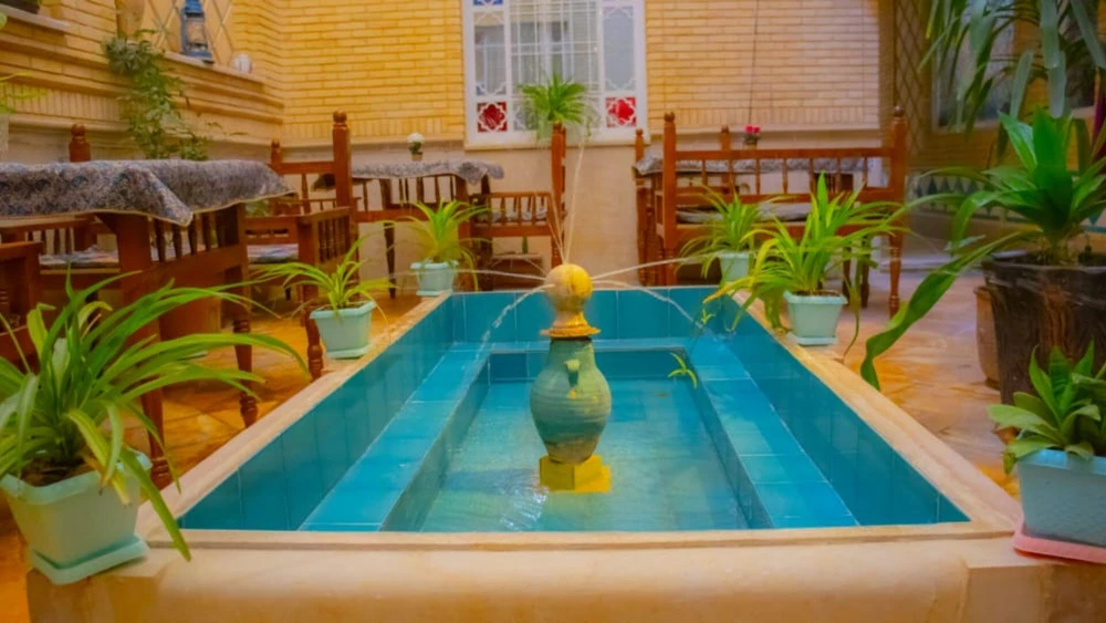 Gol Afra Hotel